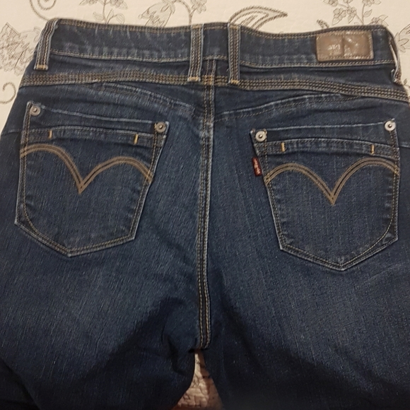 Jeans - Picture 2 of 3